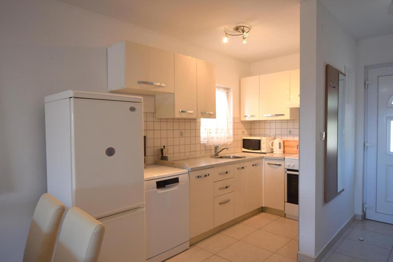 Apartments Marjolovic Нивице Экстерьер фото